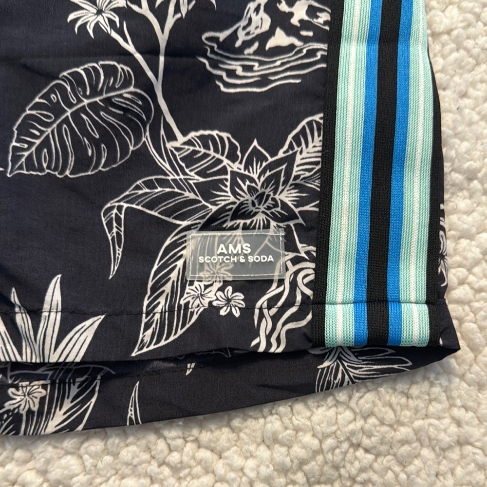 Scotch & Soda Navy and White Swim Trunks with Tropical Flair - Picture 5 of 6